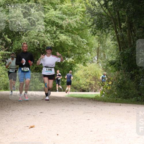 30.08.2026 - Elbe Triathlon Hamburg Antke Förster http://msf.ph/oto/10105025 30.08.2026 12:03:07 Laufen 1398, 974, 1396 meine-sportfotos.de