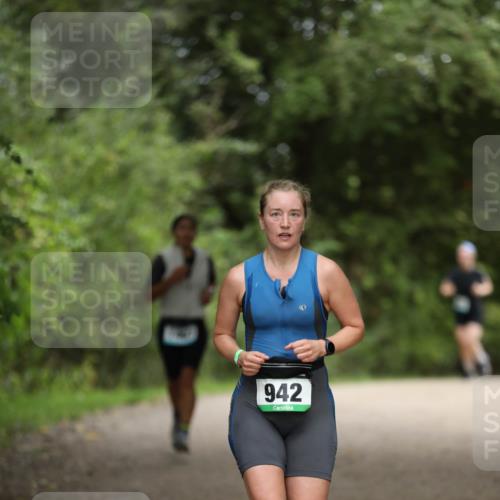 30.08.2026 - Elbe Triathlon Hamburg Antke Förster http://msf.ph/oto/10105026 30.08.2026 12:00:12 Laufen 942 meine-sportfotos.de