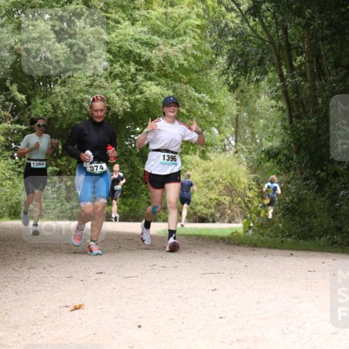 30.08.2026 - Elbe Triathlon Hamburg Antke Förster http://msf.ph/oto/10105029 30.08.2026 12:03:08 Laufen 1398, 974, 1396 meine-sportfotos.de