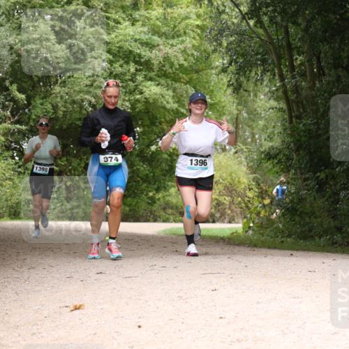 30.08.2026 - Elbe Triathlon Hamburg Antke Förster http://msf.ph/oto/10105031 30.08.2026 12:03:09 Laufen 1398, 974, 1396 meine-sportfotos.de