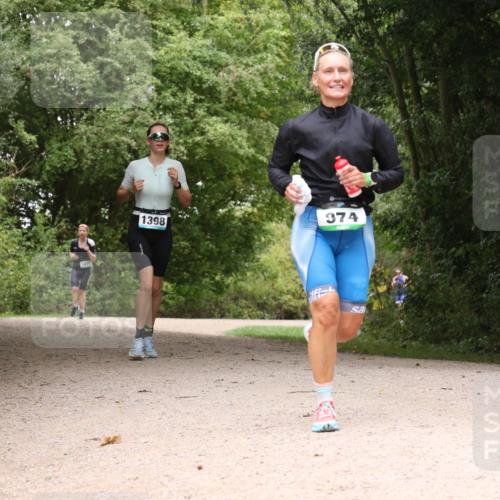 30.08.2026 - Elbe Triathlon Hamburg Antke Förster http://msf.ph/oto/10105037 30.08.2026 12:03:11 Laufen 1475, 1398, 974, 1396 meine-sportfotos.de