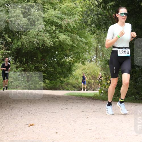 30.08.2026 - Elbe Triathlon Hamburg Antke Förster http://msf.ph/oto/10105043 30.08.2026 12:03:13 Laufen 147, 1398 meine-sportfotos.de