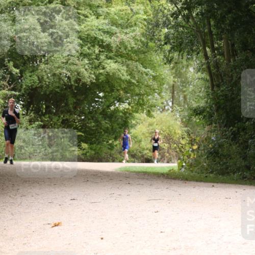 30.08.2026 - Elbe Triathlon Hamburg Antke Förster http://msf.ph/oto/10105047 30.08.2026 12:03:14 Laufen 1475 meine-sportfotos.de