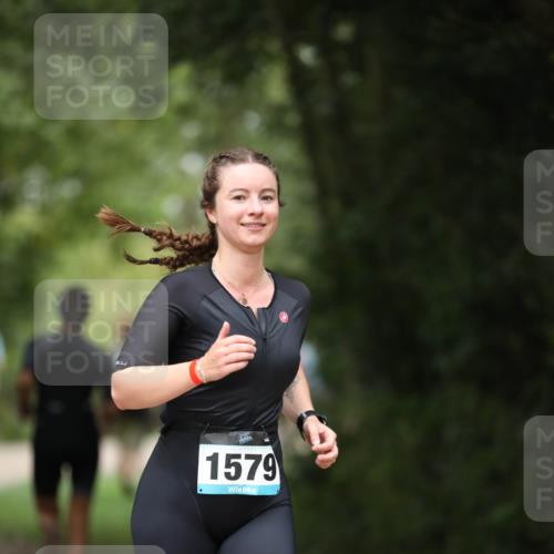 30.08.2026 - Elbe Triathlon Hamburg Antke Förster http://msf.ph/oto/10105064 30.08.2026 12:00:34 Laufen 1579 meine-sportfotos.de