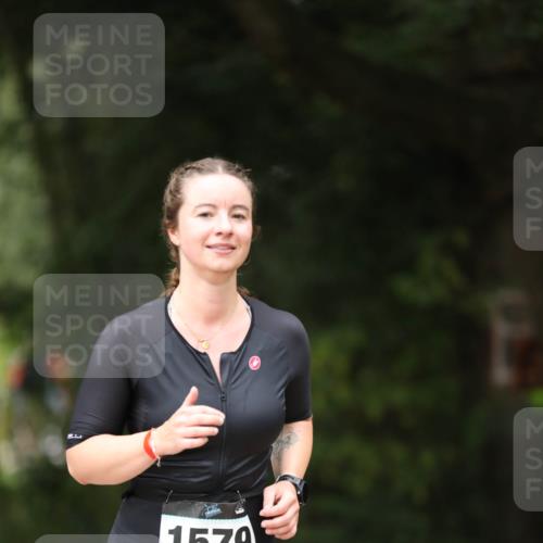 30.08.2026 - Elbe Triathlon Hamburg Antke Förster http://msf.ph/oto/10105066 30.08.2026 12:00:34 Laufen 1579 meine-sportfotos.de