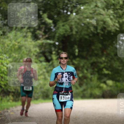30.08.2026 - Elbe Triathlon Hamburg Antke Förster http://msf.ph/oto/10105078 30.08.2026 12:00:48 Laufen 992, 1388 meine-sportfotos.de
