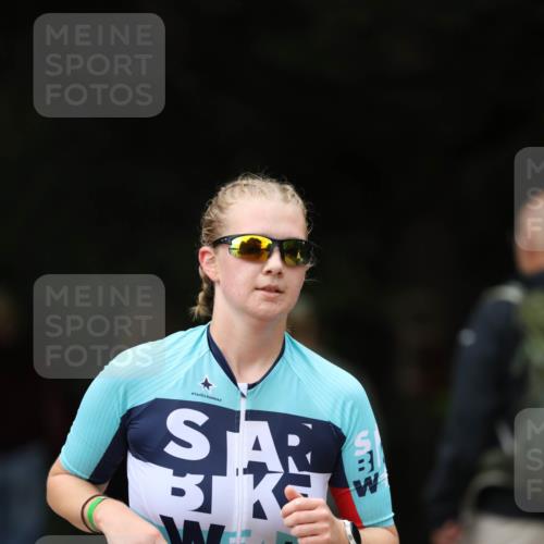 30.08.2026 - Elbe Triathlon Hamburg Antke Förster http://msf.ph/oto/10105088 30.08.2026 12:00:52 Laufen  meine-sportfotos.de
