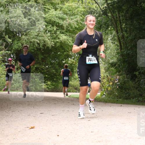 30.08.2026 - Elbe Triathlon Hamburg Antke Förster http://msf.ph/oto/10105107 30.08.2026 12:04:06 Laufen 487, 1448, 1674, 0, 1402 meine-sportfotos.de