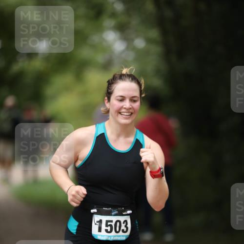 30.08.2026 - Elbe Triathlon Hamburg Antke Förster http://msf.ph/oto/10105134 30.08.2026 12:01:16 Laufen 1503 meine-sportfotos.de