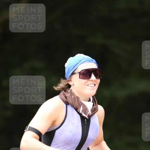 30.08.2026 - Elbe Triathlon Hamburg Antke Förster http://msf.ph/oto/10105160 30.08.2026 12:01:34 Laufen  meine-sportfotos.de
