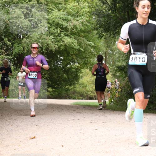 30.08.2026 - Elbe Triathlon Hamburg Antke Förster http://msf.ph/oto/10105163 30.08.2026 12:04:51 Laufen 1550, 923, 1610 meine-sportfotos.de