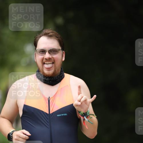 30.08.2026 - Elbe Triathlon Hamburg Antke Förster http://msf.ph/oto/10105178 30.08.2026 12:01:44 Laufen 1175 meine-sportfotos.de