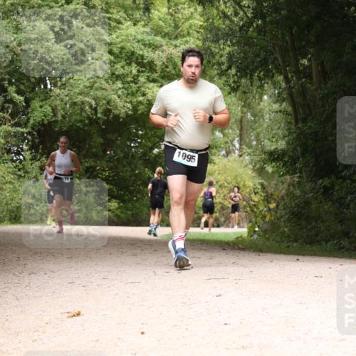 30.08.2026 - Elbe Triathlon Hamburg Antke Förster http://msf.ph/oto/10105189 30.08.2026 12:05:01 Laufen 803, 38, 1095 meine-sportfotos.de