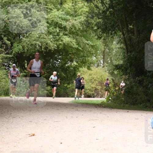 30.08.2026 - Elbe Triathlon Hamburg Antke Förster http://msf.ph/oto/10105195 30.08.2026 12:05:03 Laufen 803, 789, 38, 1095 meine-sportfotos.de