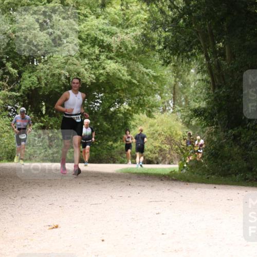 30.08.2026 - Elbe Triathlon Hamburg Antke Förster http://msf.ph/oto/10105197 30.08.2026 12:05:04 Laufen 803, 789, 38 meine-sportfotos.de