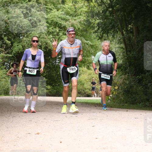 30.08.2026 - Elbe Triathlon Hamburg Antke Förster http://msf.ph/oto/10105217 30.08.2026 12:05:13 Laufen 803, 789, 1366 meine-sportfotos.de
