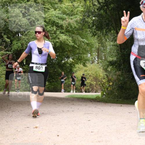 30.08.2026 - Elbe Triathlon Hamburg Antke Förster http://msf.ph/oto/10105225 30.08.2026 12:05:15 Laufen 840, 1355, 803, 789 meine-sportfotos.de