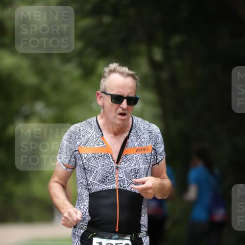 30.08.2026 - Elbe Triathlon Hamburg Antke Förster http://msf.ph/oto/10105228 30.08.2026 12:02:05 Laufen 3, 1358 meine-sportfotos.de
