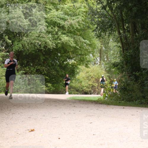 30.08.2026 - Elbe Triathlon Hamburg Antke Förster http://msf.ph/oto/10105247 30.08.2026 12:05:49 Laufen 13 meine-sportfotos.de