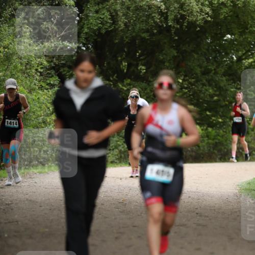 30.08.2026 - Elbe Triathlon Hamburg Antke Förster http://msf.ph/oto/10105248 30.08.2026 12:02:14 Laufen 1414, 1434 meine-sportfotos.de