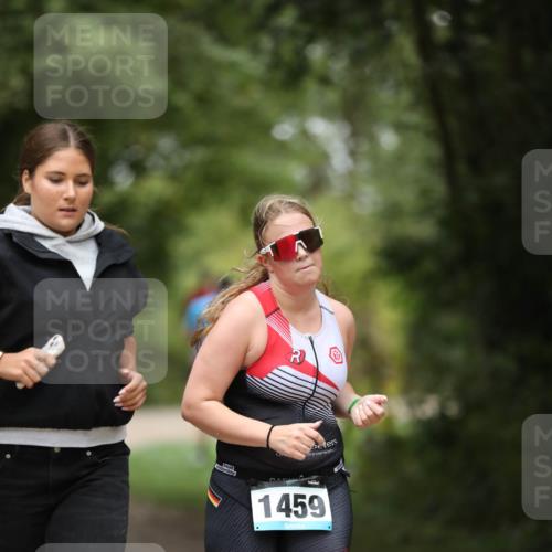 30.08.2026 - Elbe Triathlon Hamburg Antke Förster http://msf.ph/oto/10105254 30.08.2026 12:02:16 Laufen 1459 meine-sportfotos.de