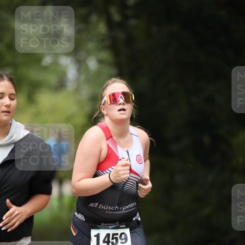 30.08.2026 - Elbe Triathlon Hamburg Antke Förster http://msf.ph/oto/10105256 30.08.2026 12:02:17 Laufen 1459 meine-sportfotos.de