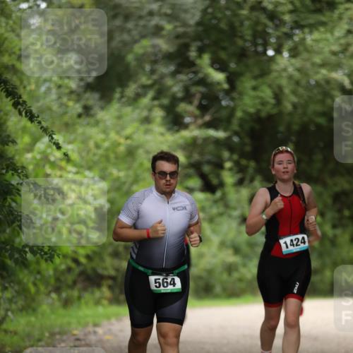 30.08.2026 - Elbe Triathlon Hamburg Antke Förster http://msf.ph/oto/10105268 30.08.2026 12:02:27 Laufen 564, 1424 meine-sportfotos.de
