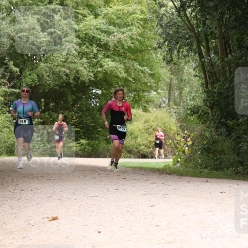 30.08.2026 - Elbe Triathlon Hamburg Antke Förster http://msf.ph/oto/10105269 30.08.2026 12:06:06 Laufen 915, 1658 meine-sportfotos.de