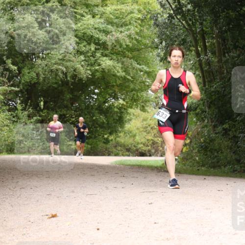 30.08.2026 - Elbe Triathlon Hamburg Antke Förster http://msf.ph/oto/10105287 30.08.2026 12:06:13 Laufen 219, 633 meine-sportfotos.de
