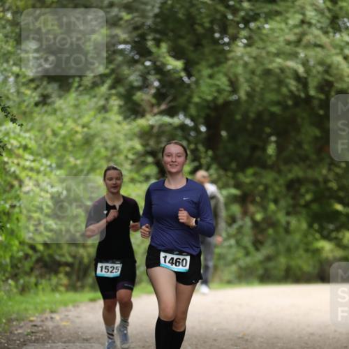 30.08.2026 - Elbe Triathlon Hamburg Antke Förster http://msf.ph/oto/10105290 30.08.2026 12:02:44 Laufen 1460, 1525 meine-sportfotos.de