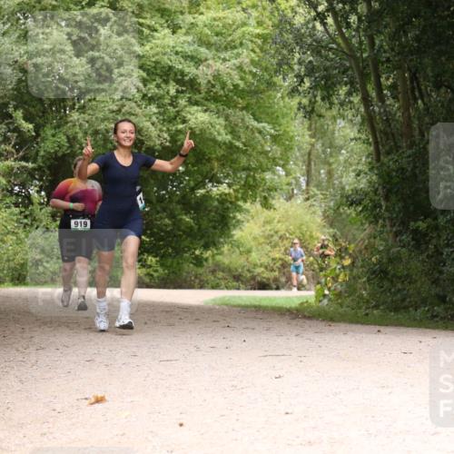 30.08.2026 - Elbe Triathlon Hamburg Antke Förster http://msf.ph/oto/10105297 30.08.2026 12:06:22 Laufen 919 meine-sportfotos.de