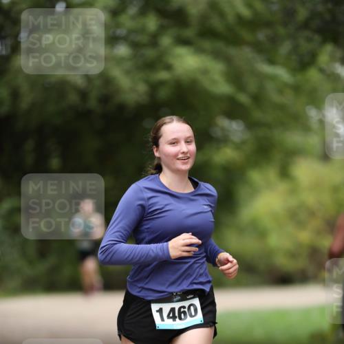 30.08.2026 - Elbe Triathlon Hamburg Antke Förster http://msf.ph/oto/10105298 30.08.2026 12:02:46 Laufen 1460 meine-sportfotos.de