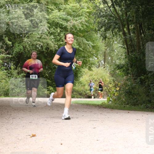 30.08.2026 - Elbe Triathlon Hamburg Antke Förster http://msf.ph/oto/10105301 30.08.2026 12:06:23 Laufen 919 meine-sportfotos.de
