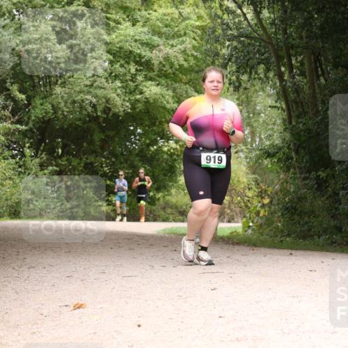 30.08.2026 - Elbe Triathlon Hamburg Antke Förster http://msf.ph/oto/10105309 30.08.2026 12:06:26 Laufen 919 meine-sportfotos.de