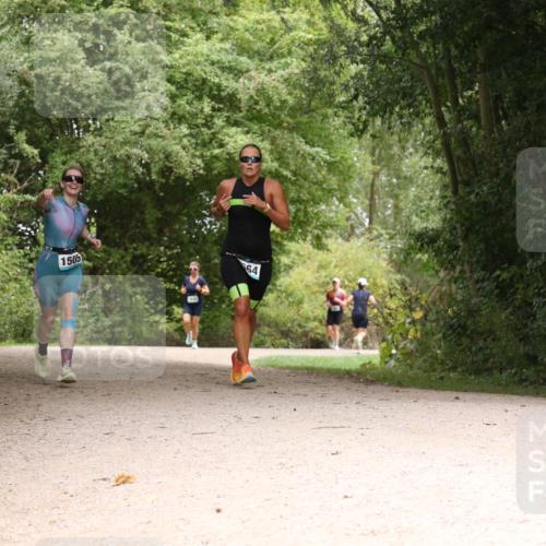 30.08.2026 - Elbe Triathlon Hamburg Antke Förster http://msf.ph/oto/10105323 30.08.2026 12:06:37 Laufen 1505, 64 meine-sportfotos.de