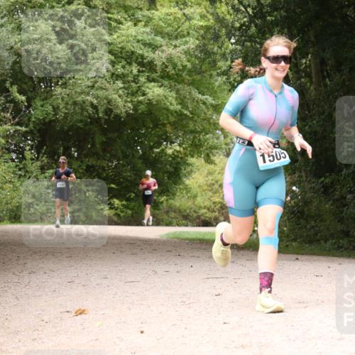 30.08.2026 - Elbe Triathlon Hamburg Antke Förster http://msf.ph/oto/10105331 30.08.2026 12:06:40 Laufen 1640, 3, 1505 meine-sportfotos.de