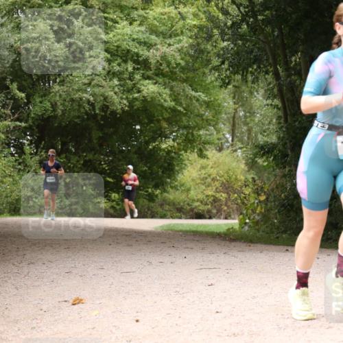 30.08.2026 - Elbe Triathlon Hamburg Antke Förster http://msf.ph/oto/10105333 30.08.2026 12:06:40 Laufen 1640, 1505 meine-sportfotos.de