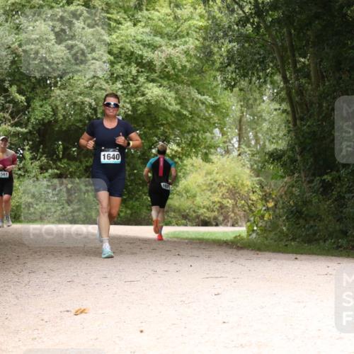 30.08.2026 - Elbe Triathlon Hamburg Antke Förster http://msf.ph/oto/10105337 30.08.2026 12:06:47 Laufen 1561, 1640, 1671 meine-sportfotos.de
