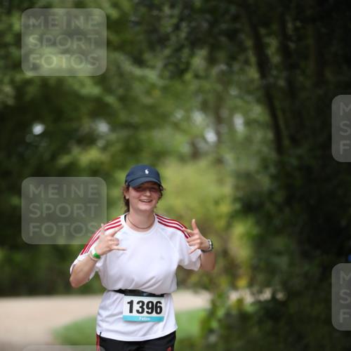 30.08.2026 - Elbe Triathlon Hamburg Antke Förster http://msf.ph/oto/10105342 30.08.2026 12:03:09 Laufen 1396 meine-sportfotos.de