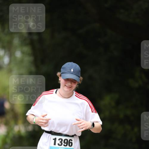 30.08.2026 - Elbe Triathlon Hamburg Antke Förster http://msf.ph/oto/10105346 30.08.2026 12:03:10 Laufen 1396 meine-sportfotos.de