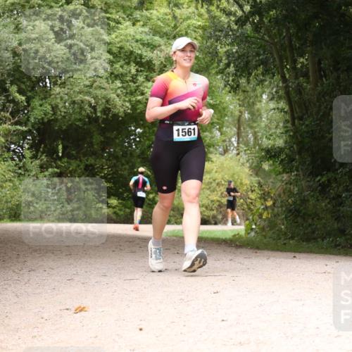 30.08.2026 - Elbe Triathlon Hamburg Antke Förster http://msf.ph/oto/10105351 30.08.2026 12:06:54 Laufen 1561 meine-sportfotos.de