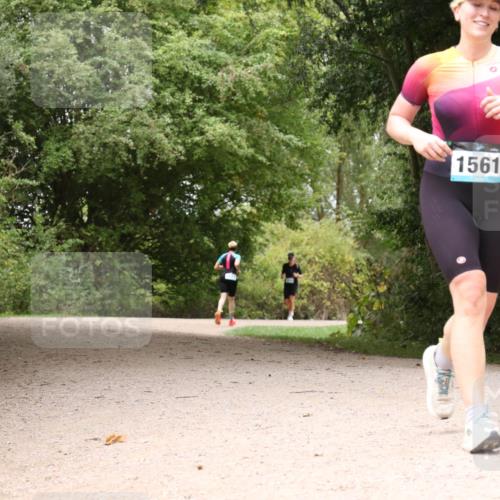30.08.2026 - Elbe Triathlon Hamburg Antke Förster http://msf.ph/oto/10105355 30.08.2026 12:06:55 Laufen 1561 meine-sportfotos.de