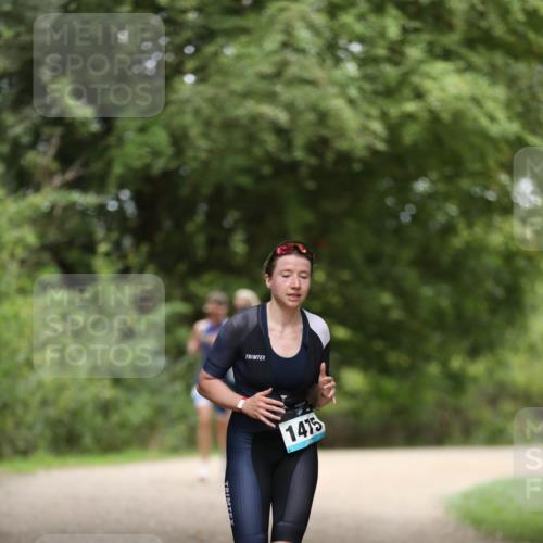 30.08.2026 - Elbe Triathlon Hamburg Antke Förster http://msf.ph/oto/10105362 30.08.2026 12:03:19 Laufen 1475 meine-sportfotos.de