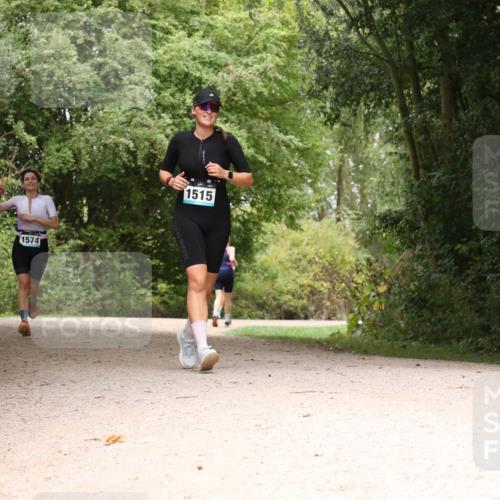 30.08.2026 - Elbe Triathlon Hamburg Antke Förster http://msf.ph/oto/10105363 30.08.2026 12:07:12 Laufen 1574, 1515 meine-sportfotos.de