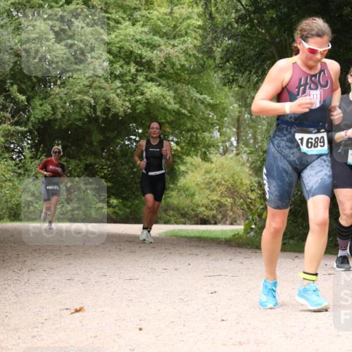 30.08.2026 - Elbe Triathlon Hamburg Antke Förster http://msf.ph/oto/10105389 30.08.2026 12:08:59 Laufen 1689, 1534 meine-sportfotos.de