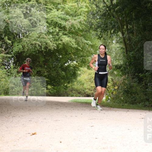 30.08.2026 - Elbe Triathlon Hamburg Antke Förster http://msf.ph/oto/10105393 30.08.2026 12:09:01 Laufen  meine-sportfotos.de