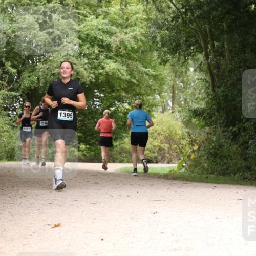 30.08.2026 - Elbe Triathlon Hamburg Antke Förster http://msf.ph/oto/10105421 30.08.2026 12:09:53 Laufen 1527, 1596, 1399 meine-sportfotos.de