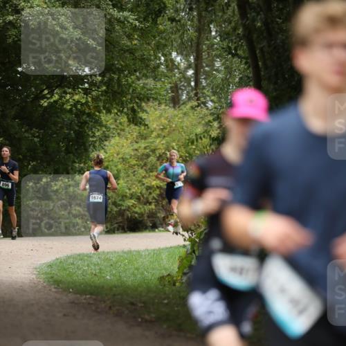 30.08.2026 - Elbe Triathlon Hamburg Antke Förster http://msf.ph/oto/10105428 30.08.2026 12:04:12 Laufen 896, 1674 meine-sportfotos.de