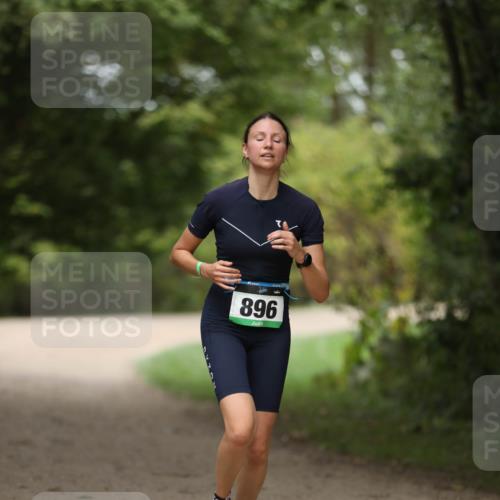 30.08.2026 - Elbe Triathlon Hamburg Antke Förster http://msf.ph/oto/10105432 30.08.2026 12:04:23 Laufen 896 meine-sportfotos.de
