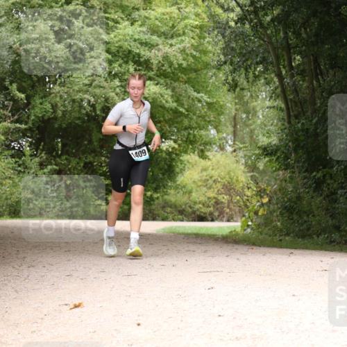 30.08.2026 - Elbe Triathlon Hamburg Antke Förster http://msf.ph/oto/10105441 30.08.2026 12:10:27 Laufen 1409 meine-sportfotos.de